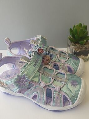 Disney Frozen II Girls Light-Up Sandals - Purple, Silver & Teal Accents
